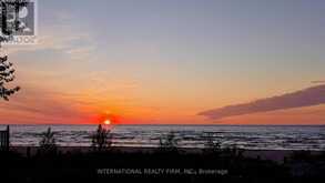 966 SHORE LANE | Wasaga Beach Ontario | Slide Image Twenty-two