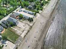 966 SHORE LANE | Wasaga Beach Ontario | Slide Image Seven
