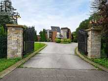 10 EDGEFOREST DRIVE | Brampton Ontario | Slide Image Two