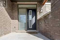 166 DEERPATH DRIVE | Guelph Ontario | Slide Image Three