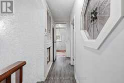 8 PANDORA CIRCLE | Toronto Ontario | Slide Image Fifteen