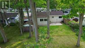 13 CARRUTHERS STREET N | Wasaga Beach Ontario | Slide Image Four