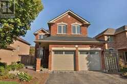 390 GROVEHILL ROAD | Oakville Ontario | Slide Image One