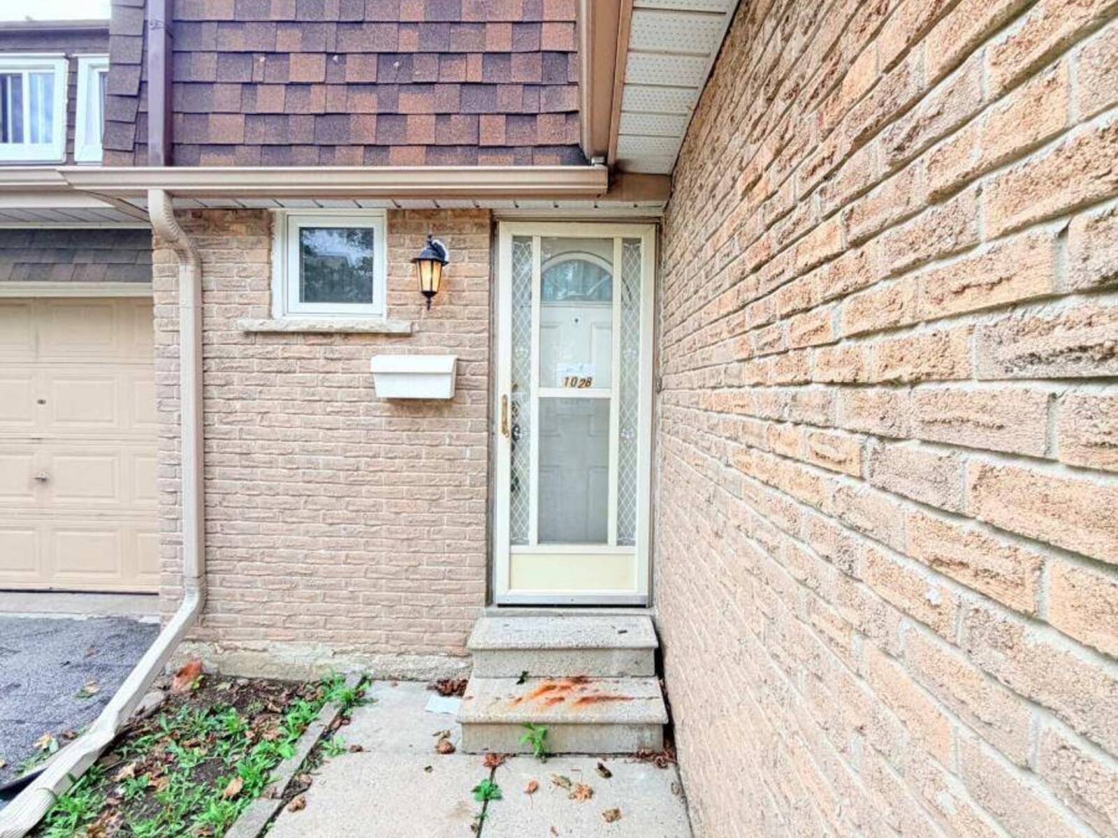 1028 BRIDLETOWNE CIRCLE, Toronto, Ontario M1W 2H8