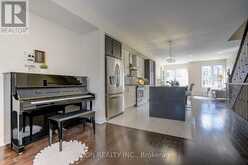 32 MCGURRAN LANE | Richmond Hill Ontario | Slide Image Twenty-two