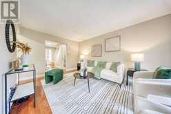 4 HARRIS WAY | Markham Ontario | Slide Image Five
