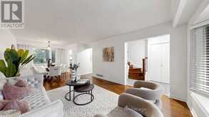 146 OAKMEADOW BOULEVARD | Toronto Ontario | Slide Image Six