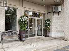 808 - 2088 LAWRENCE AVENUE W | Toronto Ontario | Slide Image Four