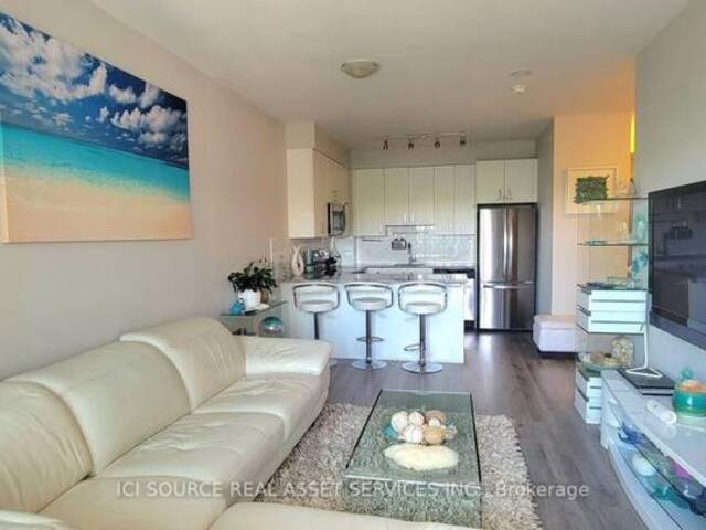 301 - 11611 YONGE STREET Richmond Hill Ontario, L4E 1G2 - 2 Bedrooms Condo For Sale