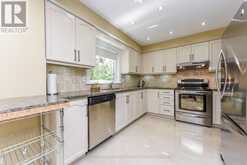 168 RIVER OAKS BOULEVARD E | Oakville Ontario | Slide Image Twelve