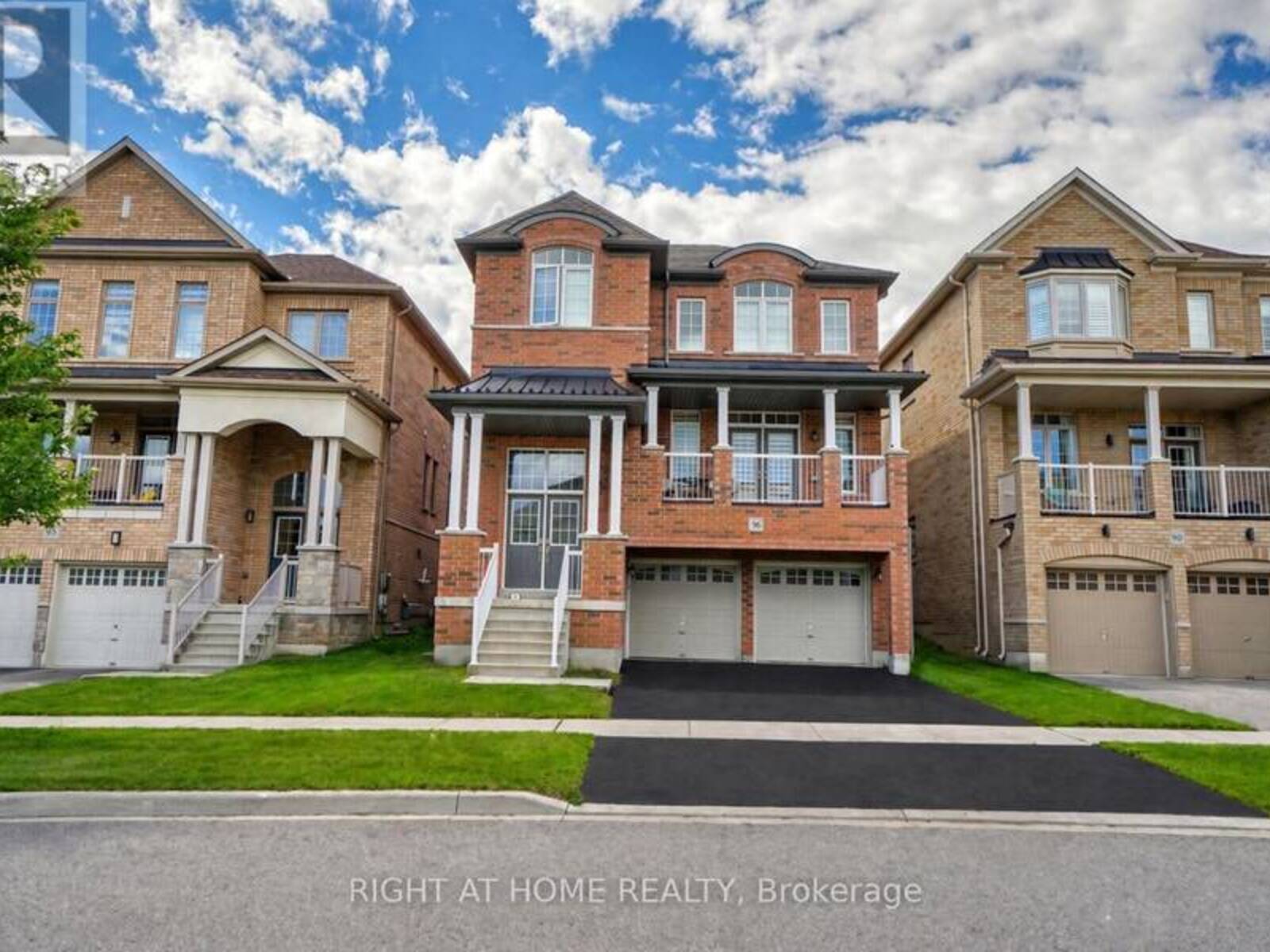 96 INVERNESS WAY, Bradford West Gwillimbury, Ontario L3Z 0W5