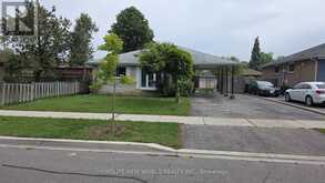26 MURCHISON CRESCENT | Toronto Ontario | Slide Image Two
