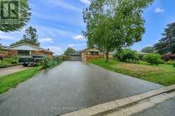 67 ROSEFORD TERRACE | Halton Hills Ontario | Slide Image Two