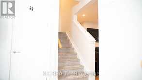 352 APPALACHIAN CIRCLE | Ottawa Ontario | Slide Image Four