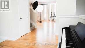 352 APPALACHIAN CIRCLE | Ottawa Ontario | Slide Image Nine