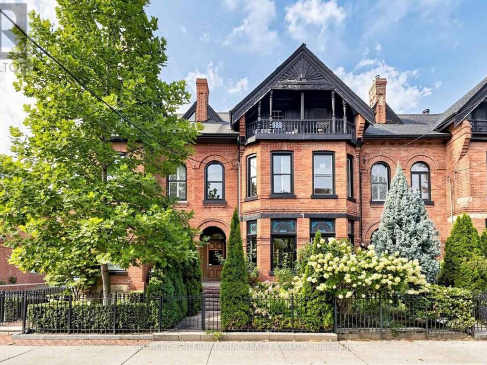 328 WELLESLEY STREET E, Toronto, Ontario M4X 1H3