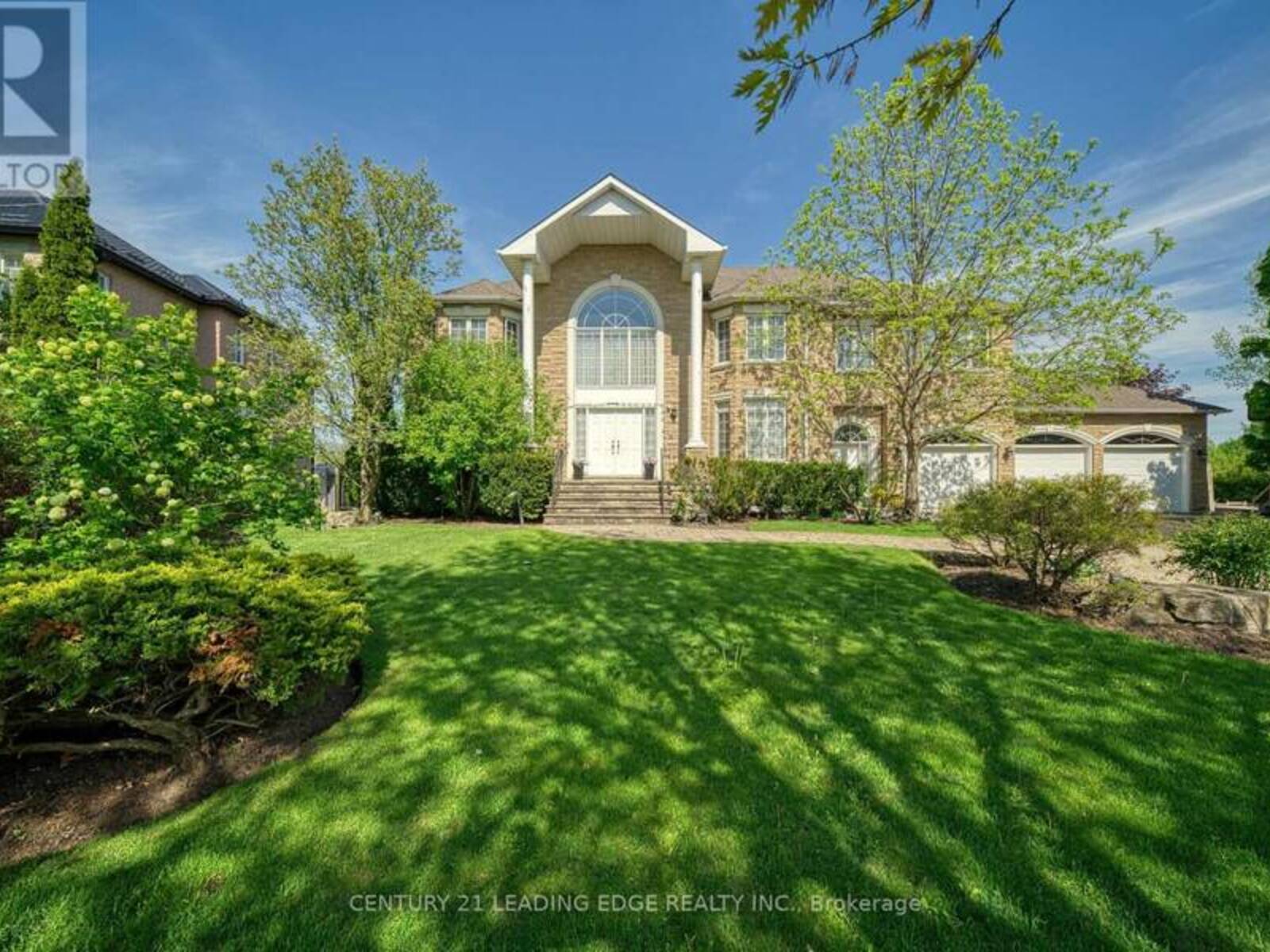 15 UPPER RIDGE COURT, Markham, Ontario L3S 3W6