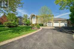 15 UPPER RIDGE COURT | Markham Ontario | Slide Image Two