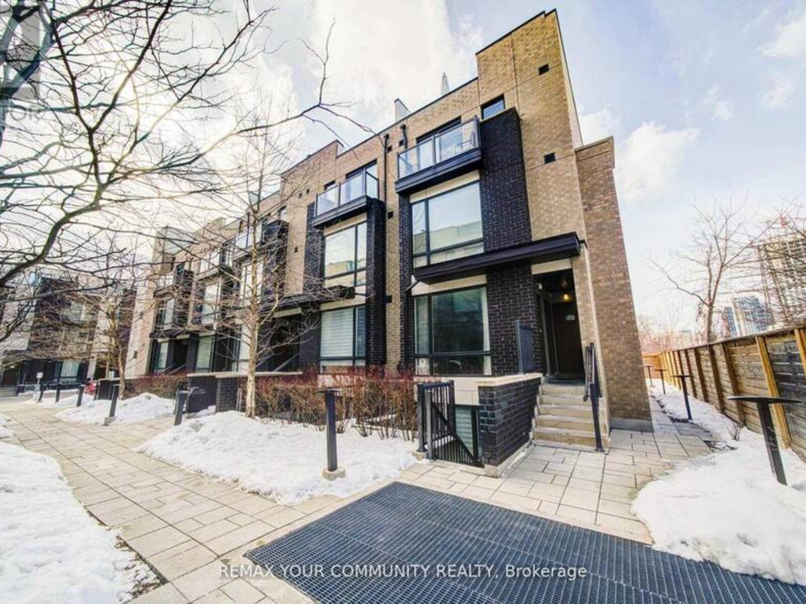146 - 34 FIELDWAY ROAD, Toronto, Ontario M8Z 0E3