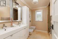 39 LOYALIST ROAD | Toronto Ontario | Slide Image Twenty-three
