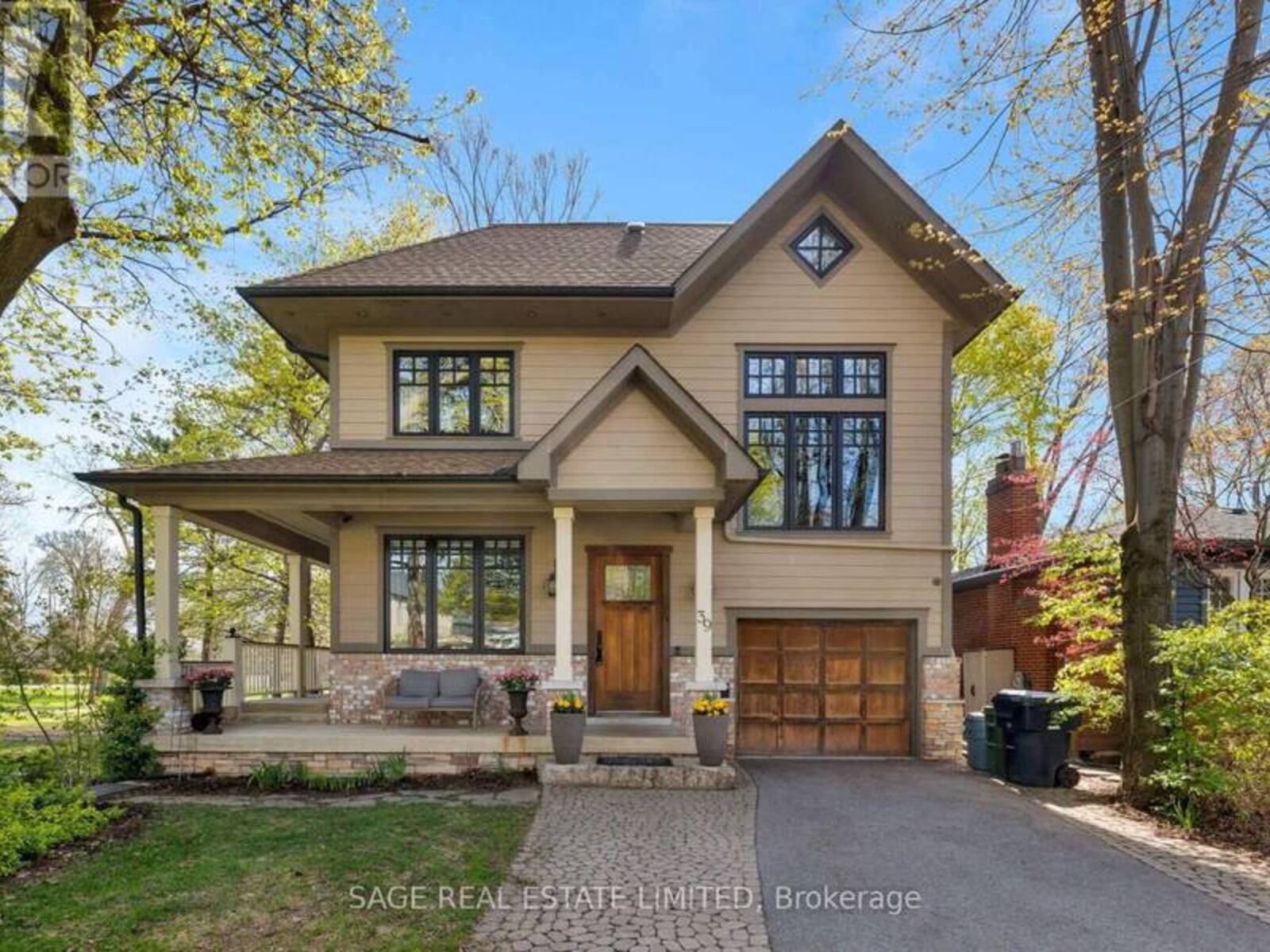 39 LOYALIST ROAD, Toronto, Ontario M9A 3P2