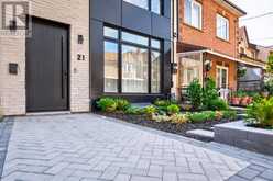 21 FOXLEY STREET | Toronto Ontario | Slide Image Three