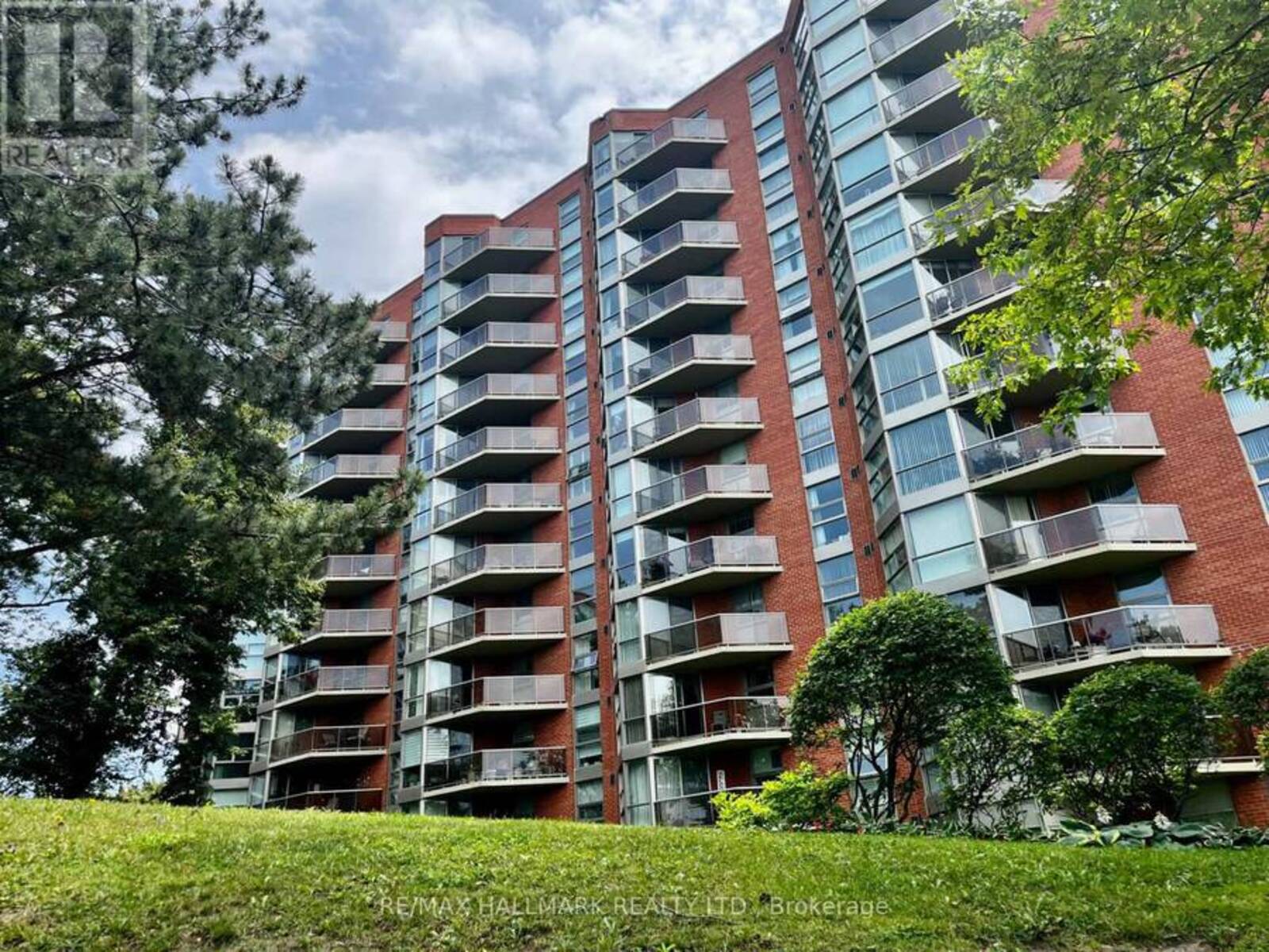 902 - 20 DEAN PARK ROAD, Toronto, Ontario M1B 3G9