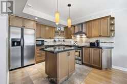 149 DEERGLEN TERRACE | Aurora Ontario | Slide Image Nine