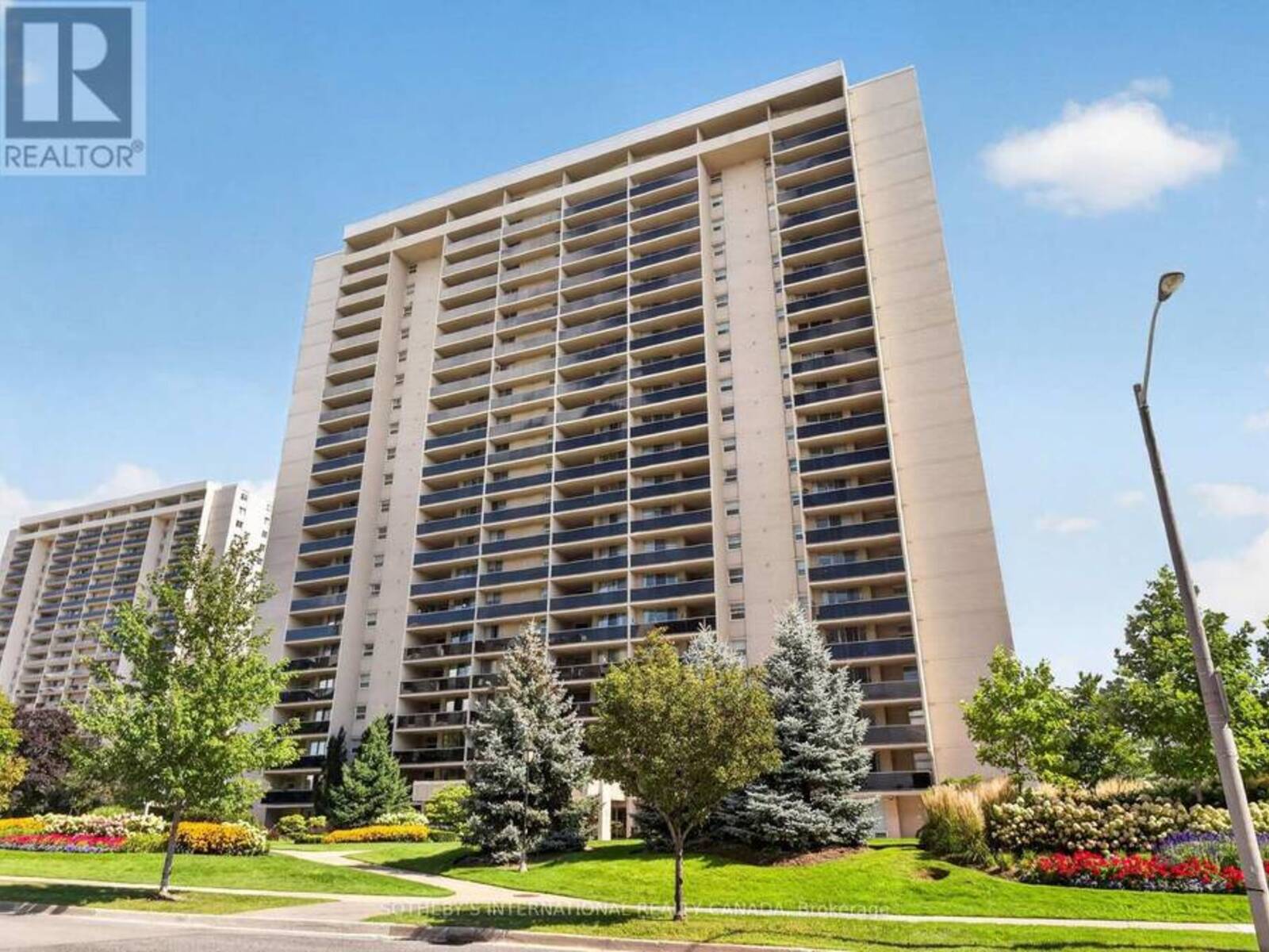 1001 - 299 MILL ROAD, Toronto, Ontario M9C 4V9
