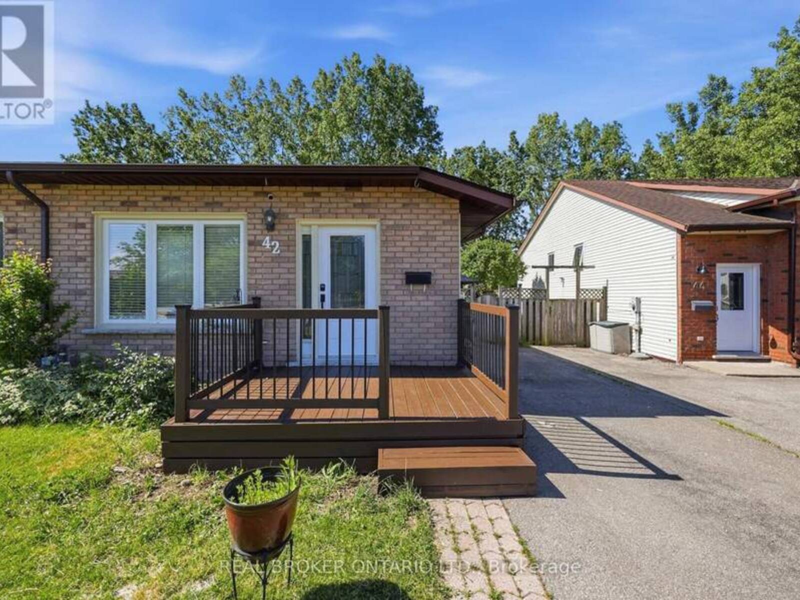 42 TERRACE AVENUE, Welland, Ontario L3C 2C4