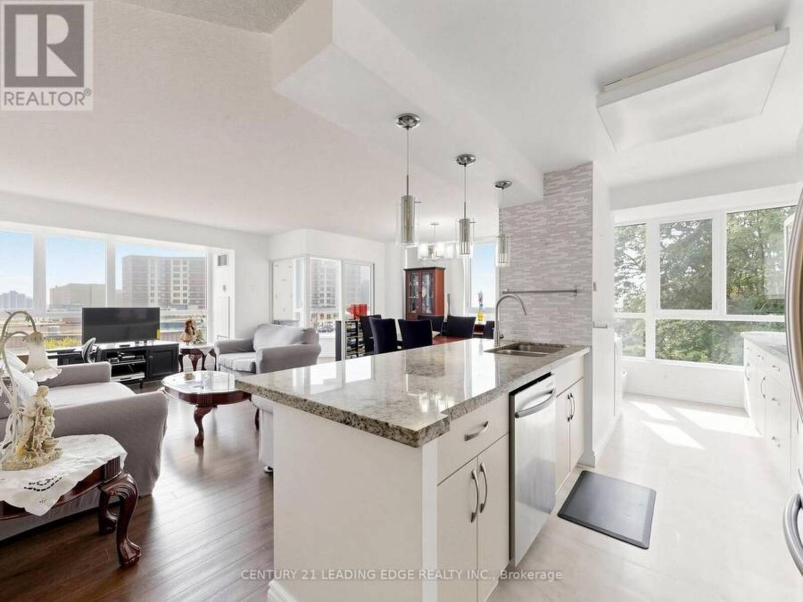 204 - 3231 EGLINTON AVENUE E, Toronto, Ontario M1J 3N5