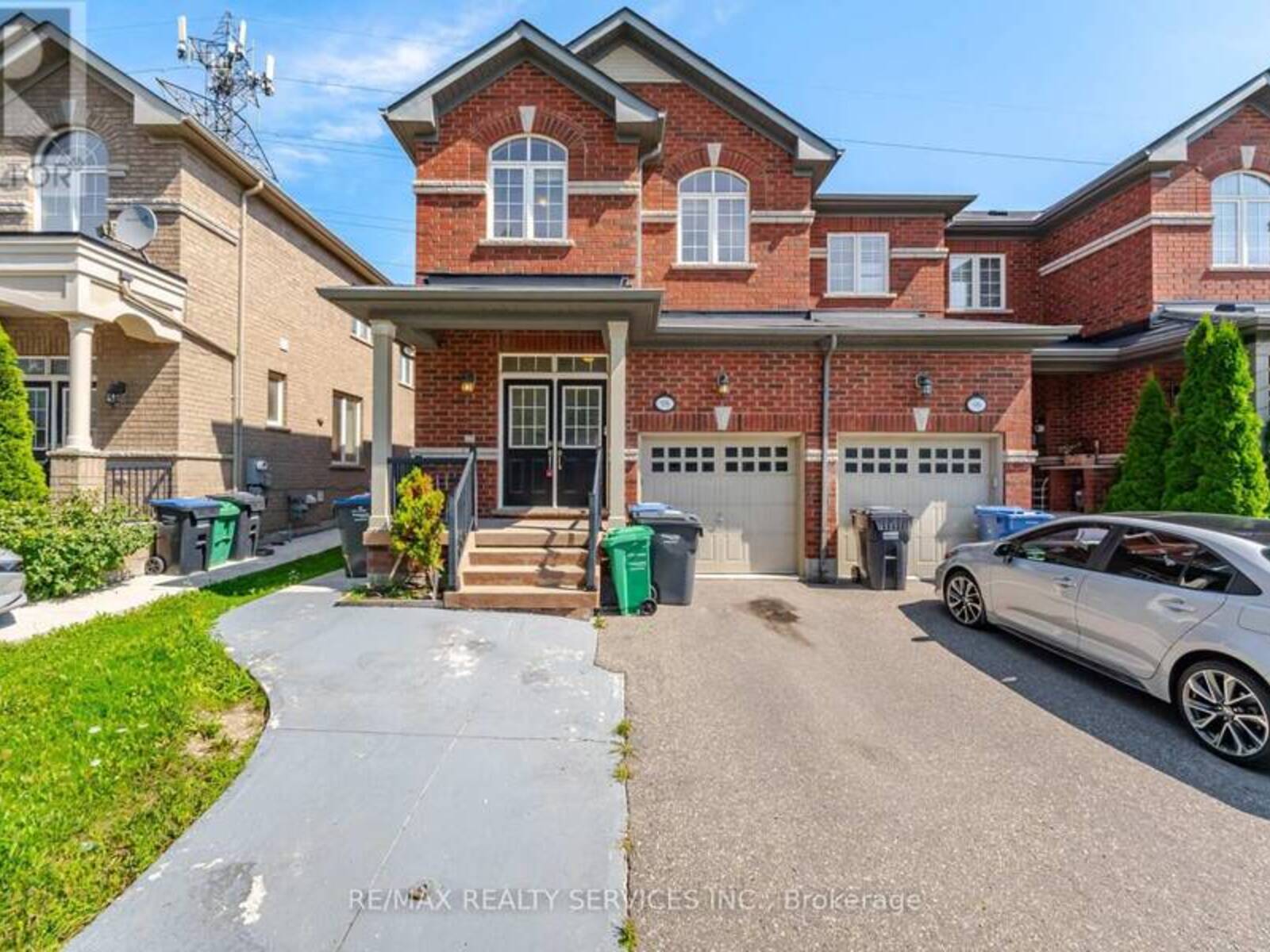 98 TEAL CREST CIRCLE, Brampton, Ontario L6X 2Z4