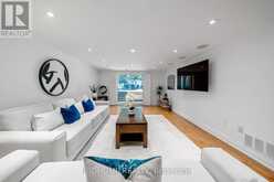 16 TUSCAY COURT | Markham Ontario | Slide Image Seventeen