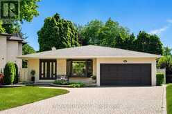16 TUSCAY COURT | Markham Ontario | Slide Image Three
