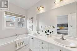 42 BAWDEN DRIVE | Richmond Hill Ontario | Slide Image Sixteen