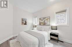 42 BAWDEN DRIVE | Richmond Hill Ontario | Slide Image Eighteen