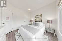 42 BAWDEN DRIVE | Richmond Hill Ontario | Slide Image Twenty-one