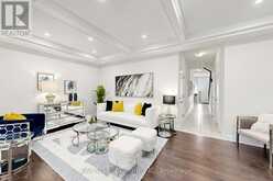 42 BAWDEN DRIVE | Richmond Hill Ontario | Slide Image Three