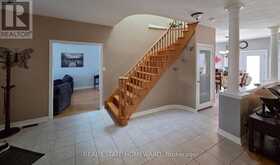 139 BIRKHALL PLACE | Barrie Ontario | Slide Image Five