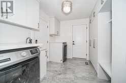 108 POPLAR HEIGHTS DRIVE | Toronto Ontario | Slide Image Ten