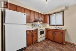 4541 SUSSEX DRIVE | Niagara Falls Ontario | Slide Image Eight