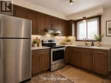 4541 SUSSEX DRIVE | Niagara Falls Ontario | Slide Image Nine