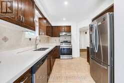 61 WINTERMUTE BOULEVARD | Toronto Ontario | Slide Image Thirteen