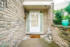 61 WINTERMUTE BOULEVARD | Toronto Ontario | Slide Image Four