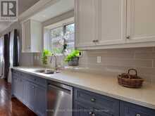 154 SEDGEMOUNT DRIVE | Toronto Ontario | Slide Image Nine
