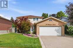 444 MAPLEGROVE AVENUE | Bradford West Gwillimbury Ontario | Slide Image Two