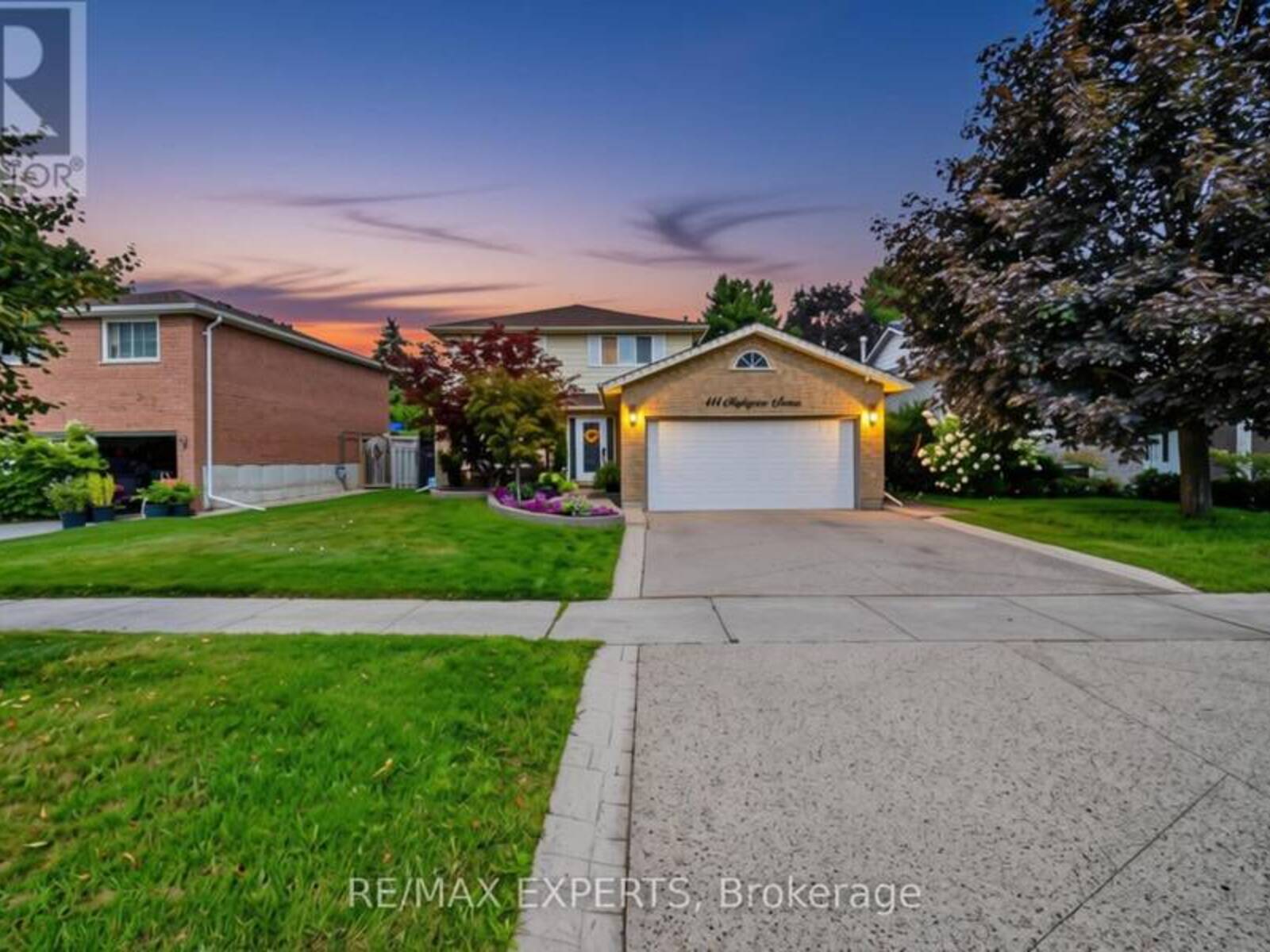 444 MAPLEGROVE AVENUE, Bradford West Gwillimbury, Ontario L3Z 2V6