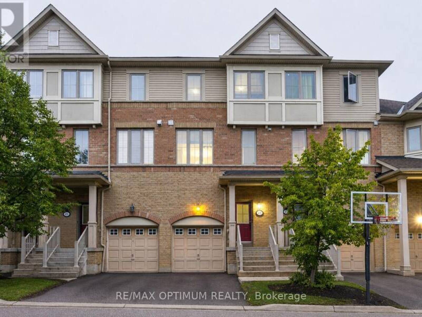 23 BAKEWELL STREET, Brampton, Ontario L6Y 0P9