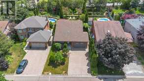 56 BEN TIRRAN CRESCENT | Hamilton Ontario | Slide Image Two