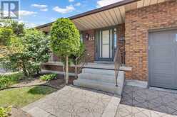 56 BEN TIRRAN CRESCENT | Hamilton Ontario | Slide Image Four